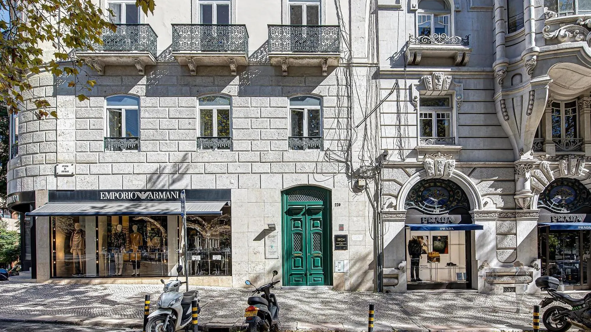 Avenida Liberdade Guesthouse contacts